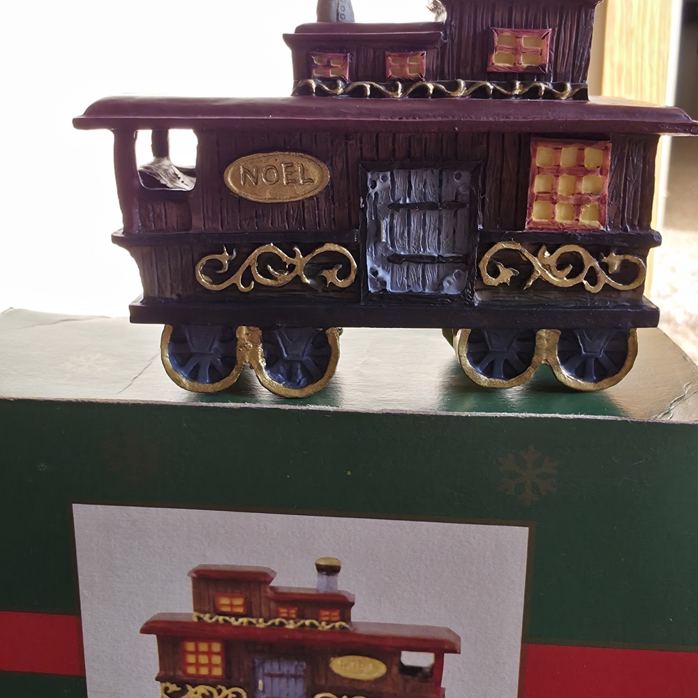 Festive Train Ornament Set - Picture 6 of 16